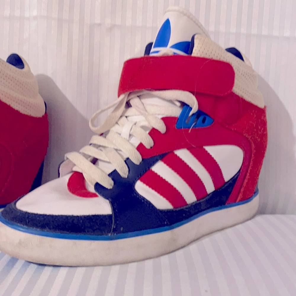 ADIDAS HIDDEN WEDGE HITOPS